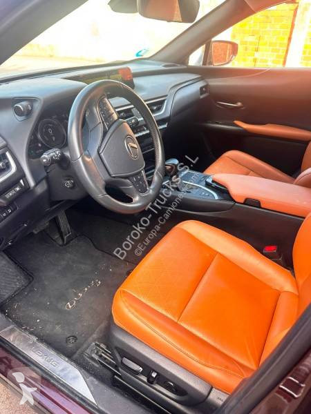 Furgoneta Lexus