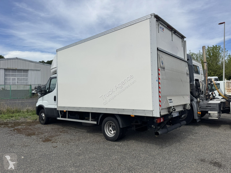Furgoneta Iveco 35C16