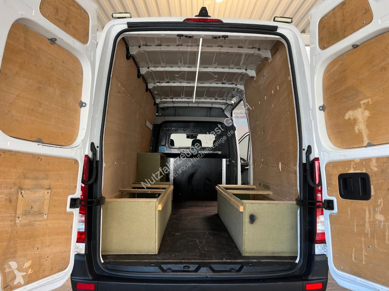 Furgoneta Hyundai H350...
