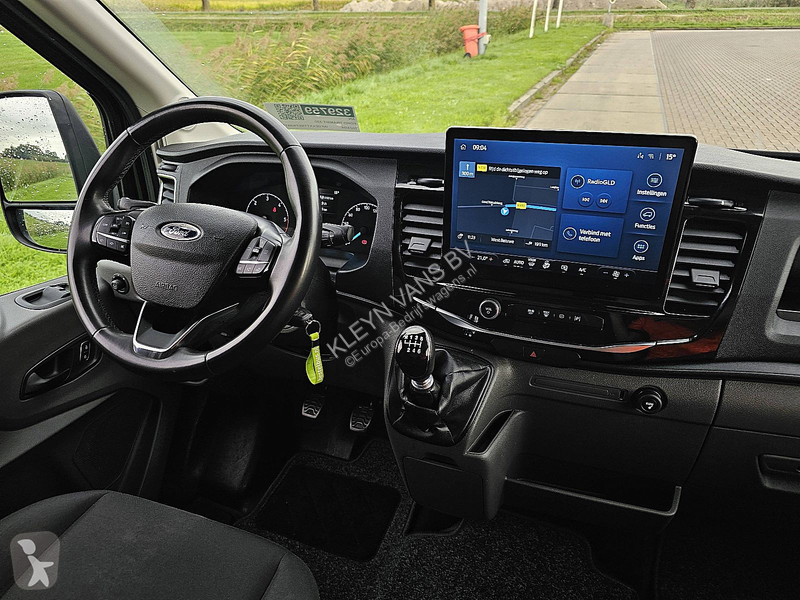 Veículo utilitário Ford 330
