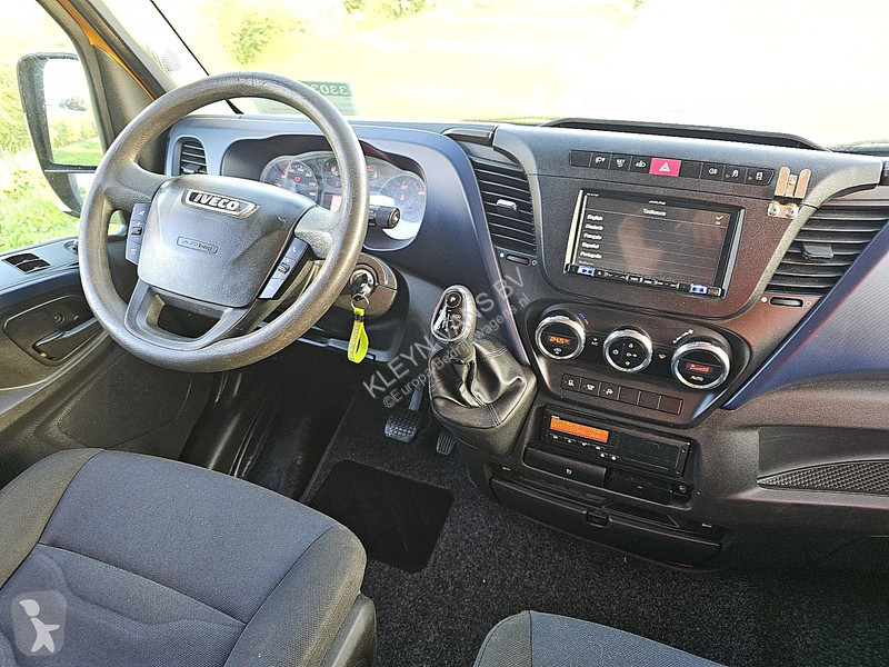 Veículo utilitário Iveco 35C16 DL AUT. L2H2