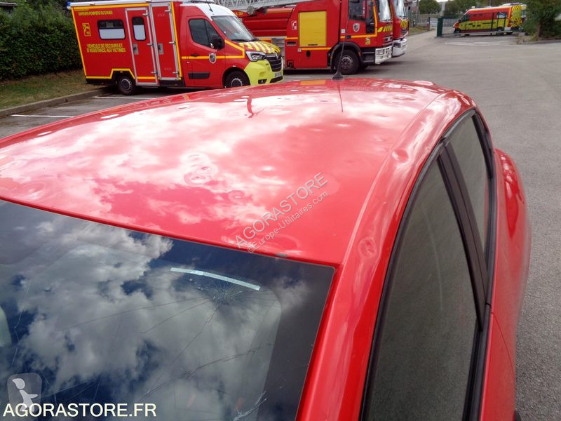 Veículo utilitário Renault CLIO