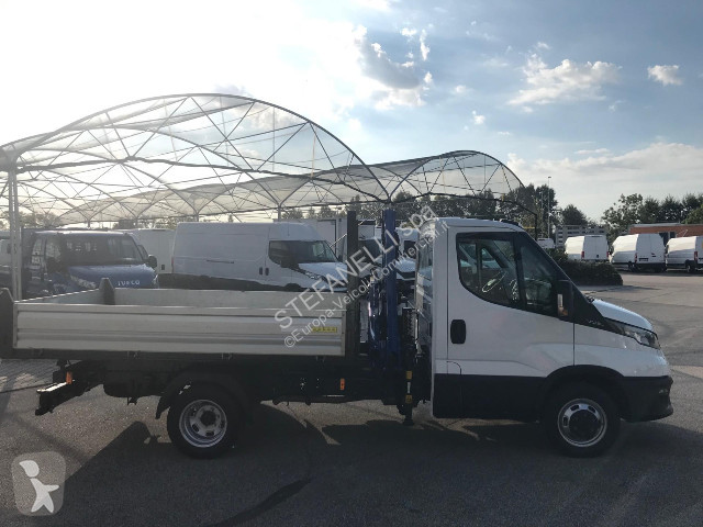 Véhicule utilitaire Iveco DAILY 35C14H Cassone...