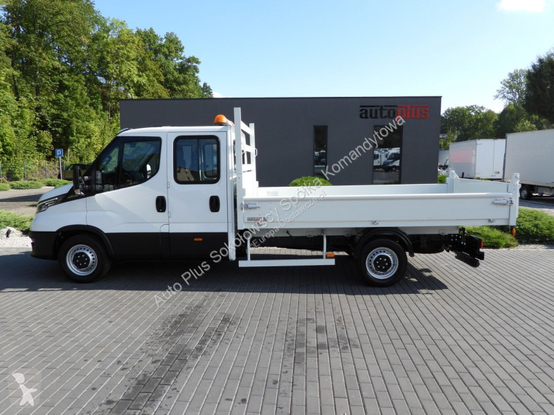 Veículo utilitário Iveco 35S14 DAILY