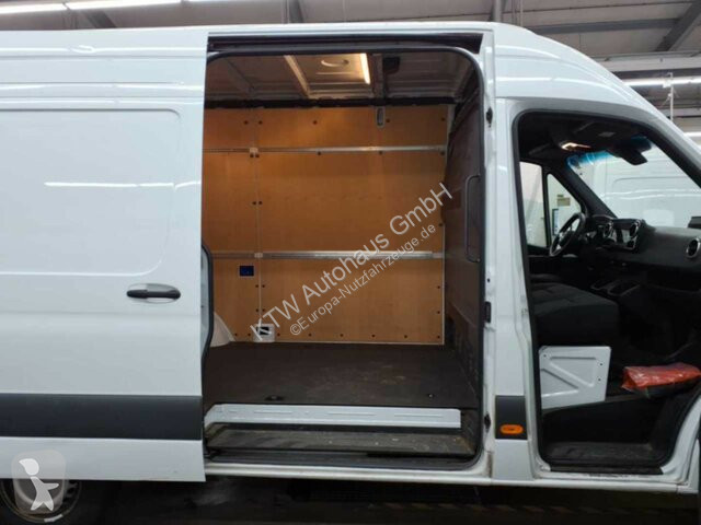Veículo utilitário Mercedes Sprinter 317...