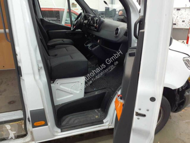 Veículo utilitário Mercedes Sprinter 317...