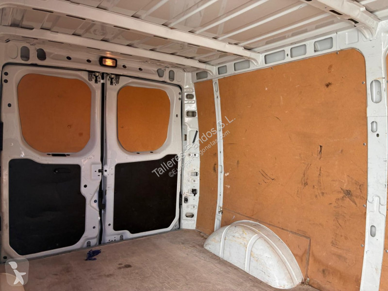 Užitkové vozidlo Iveco  35S14 V 9m3