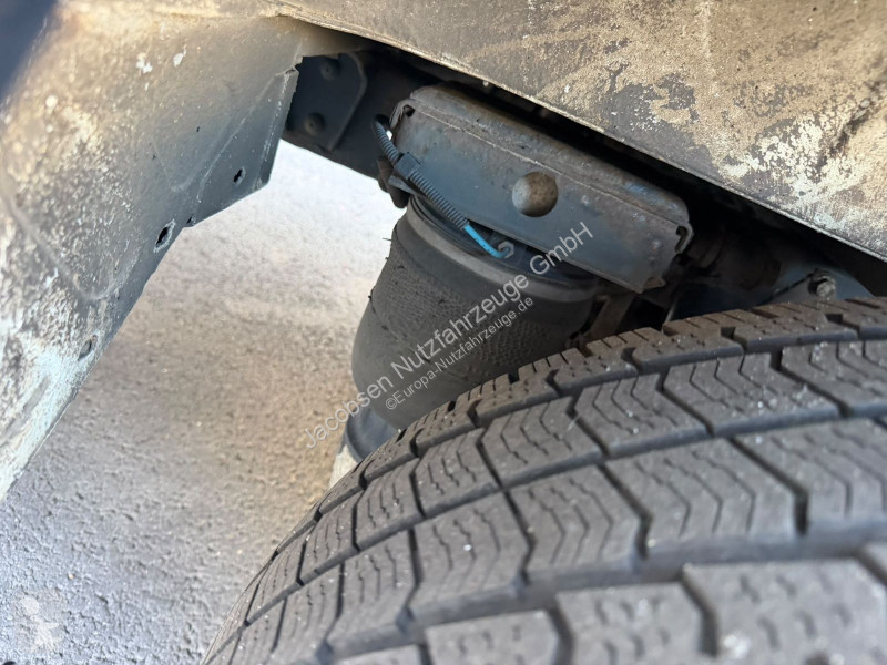 Veículo utilitário Iveco 35s15 Carrier Xarios...