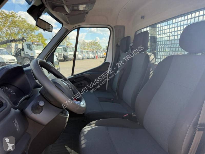 Véhicule utilitaire Renault 145 DCI