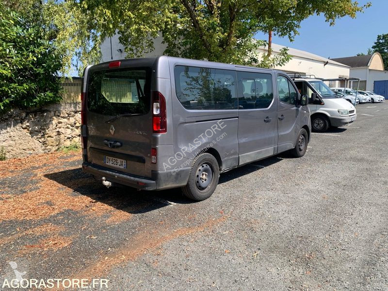 Véhicule utilitaire Renault TRAFIC