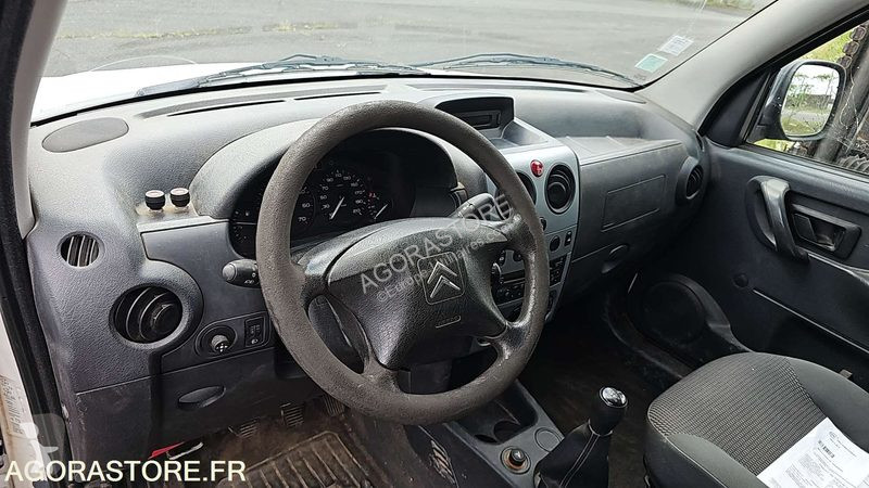 Véhicule utilitaire Citroën BERLINGO