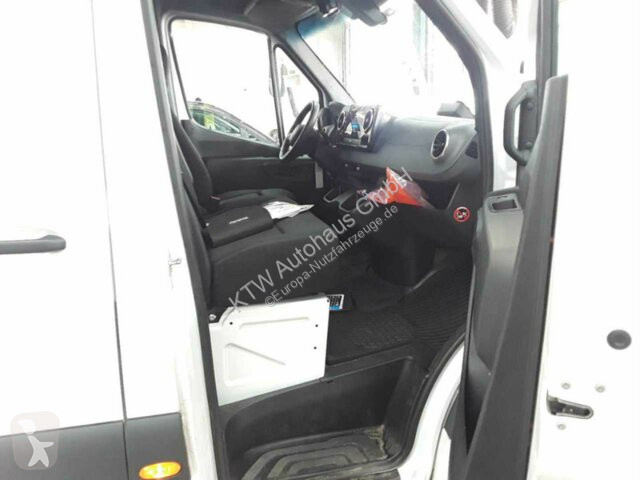 Autoutilitară Mercedes Sprinter 317...