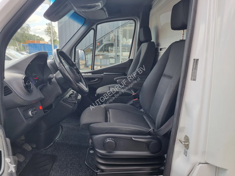 Veículo utilitário Mercedes 519 CDI