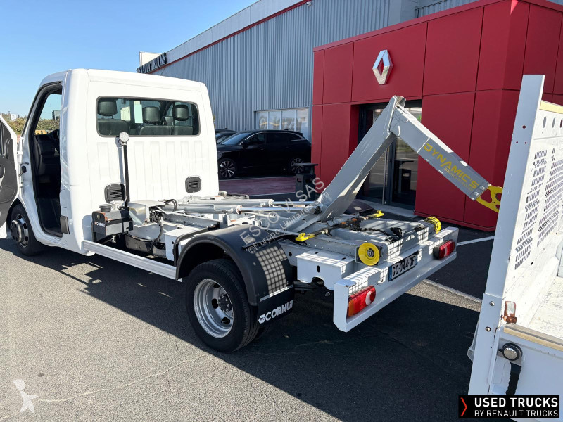 Véhicule utilitaire Renault 145 DCI