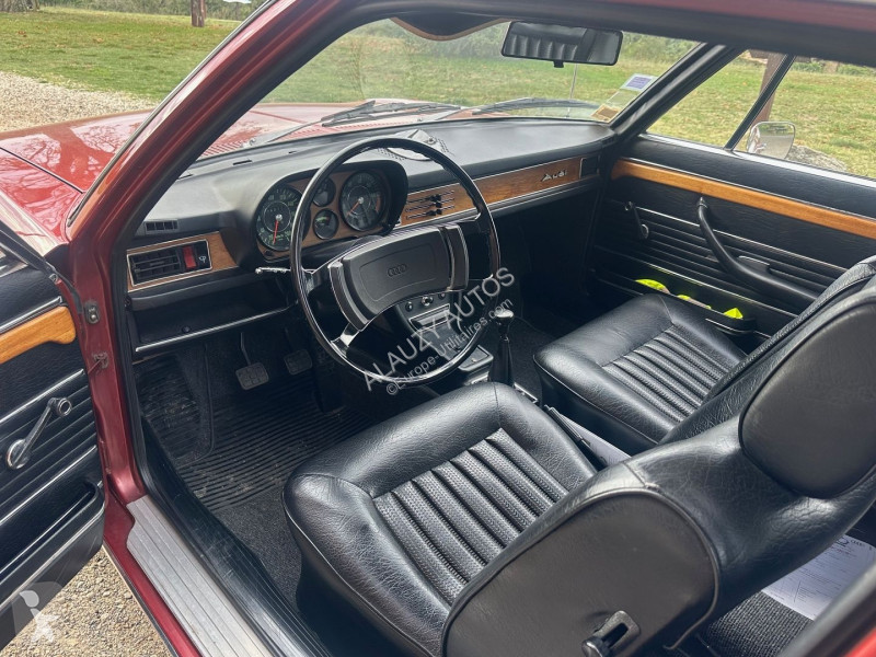 Véhicule utilitaire Audi S COUPE S