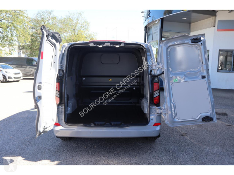 Véhicule utilitaire Ford