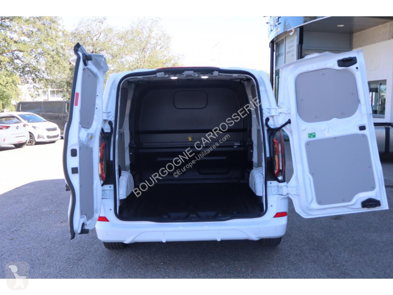 Véhicule utilitaire Ford