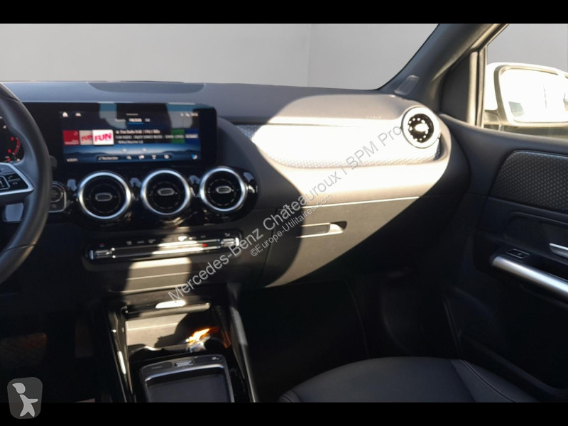 Véhicule utilitaire Mercedes 180d 116ch...