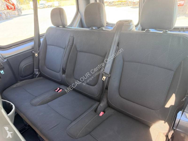 Véhicule utilitaire Nissan