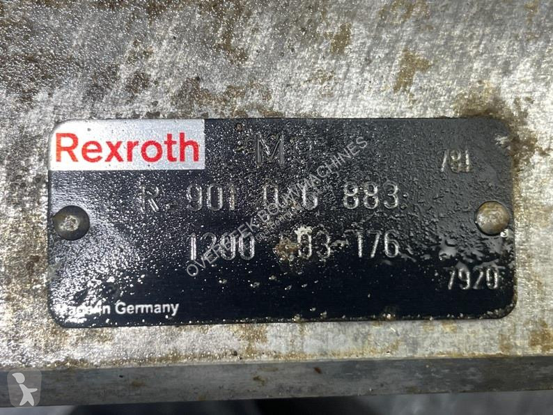Véhicule utilitaire Komatsu WA200-Rexroth...