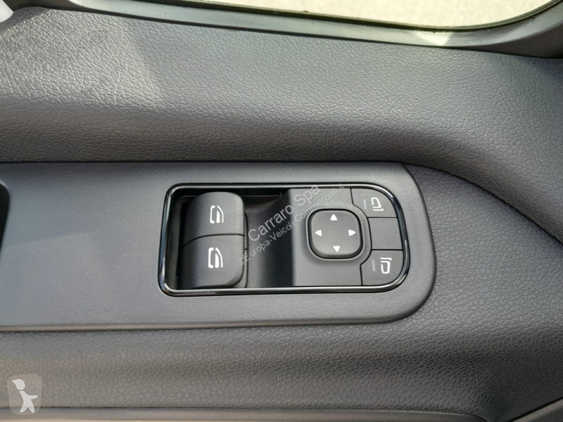 Véhicule utilitaire Mercedes Telaio Traz. Post