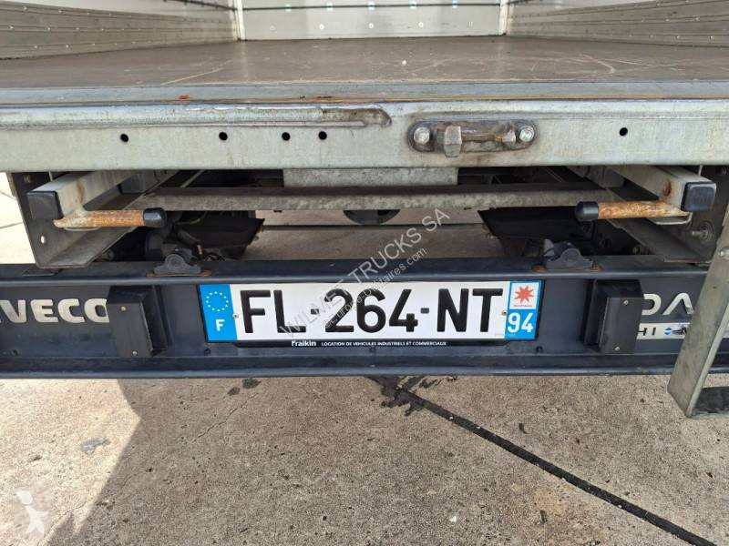 Véhicule utilitaire Iveco 35C14