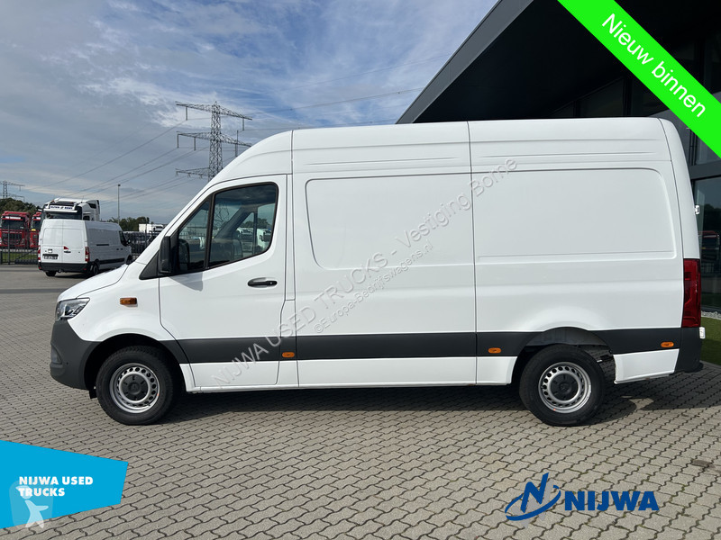 Véhicule utilitaire Mercedes 317 CDI L2H2...