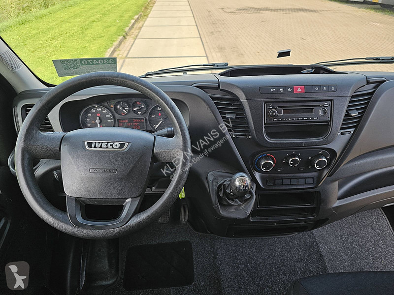 Véhicule utilitaire Iveco 35 S 14