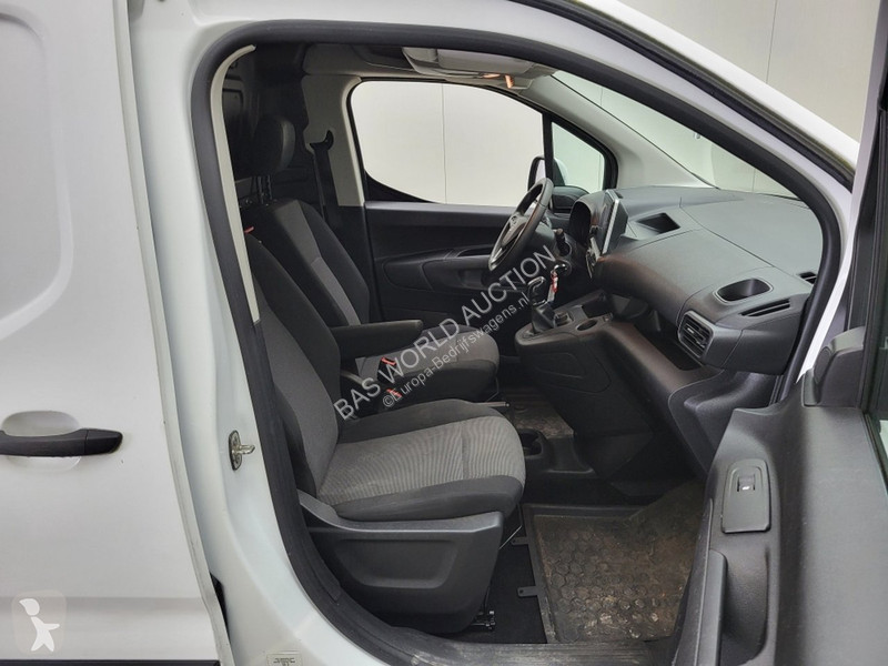 Véhicule utilitaire Opel 1.5D L2H1 Edition