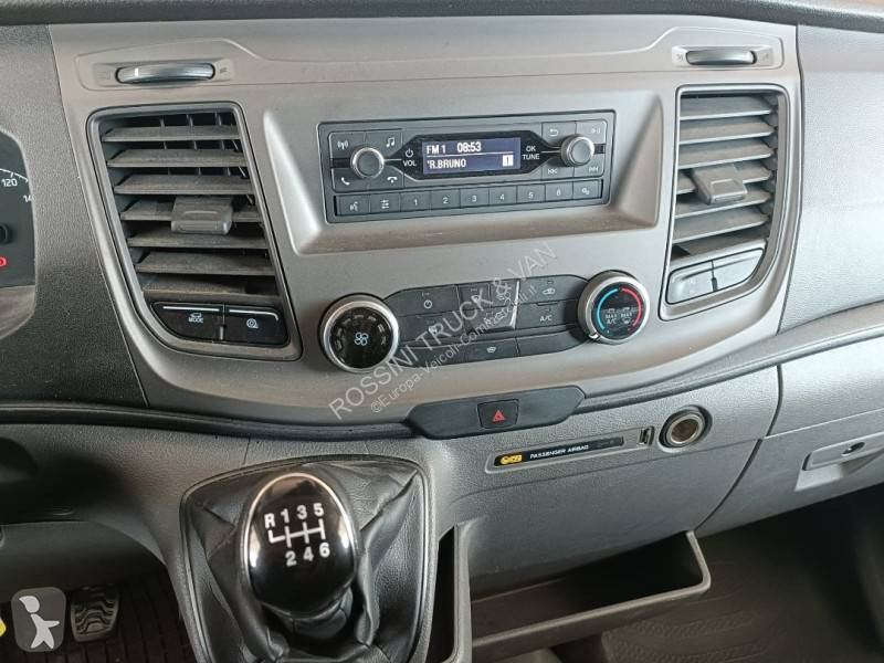 Veicolo commerciale Ford 130