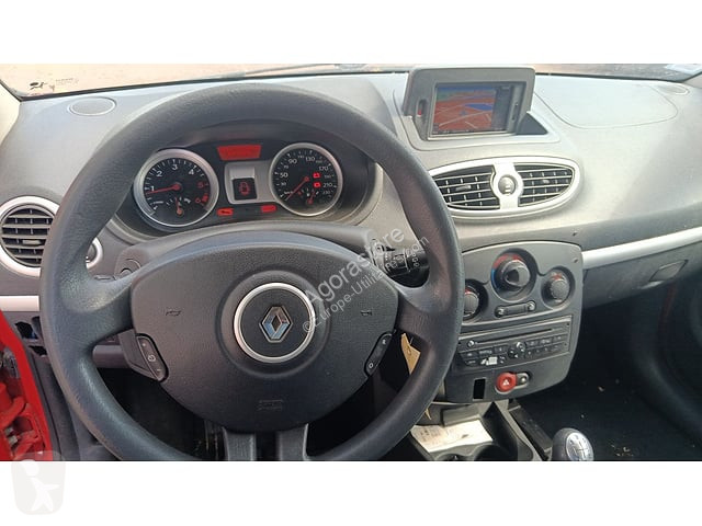 Коммерческий автомобиль Renault CLIO