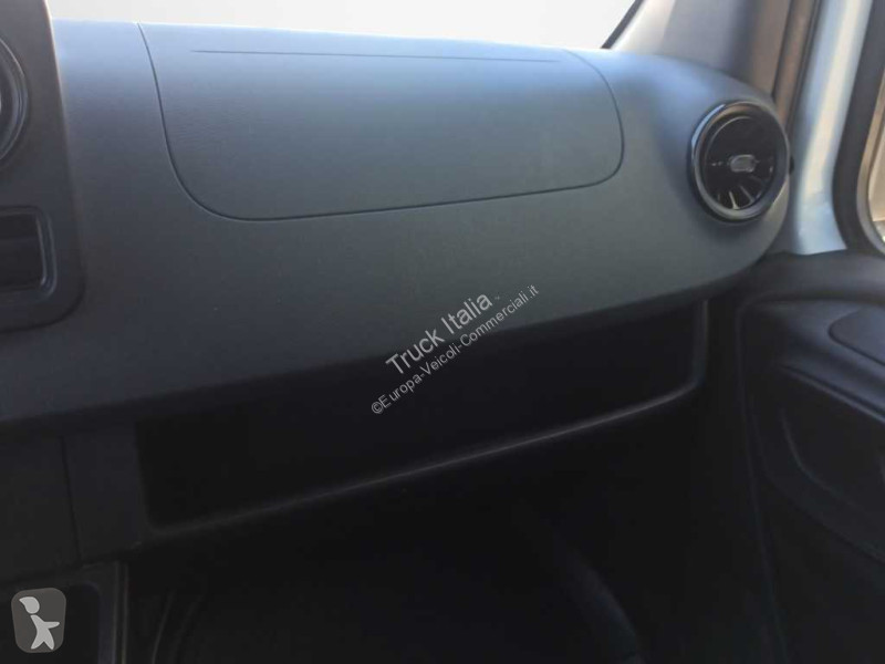 Nyttofordon Mercedes III 414 RWD - sprinter 414...