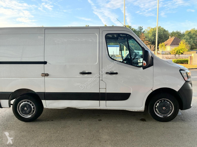 Коммерческий автомобиль Renault MASTER III FG...