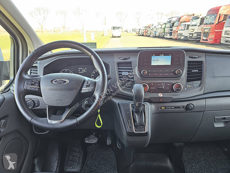 Autoutilitară Ford 2.0 L2H1 Dubbele Cabine