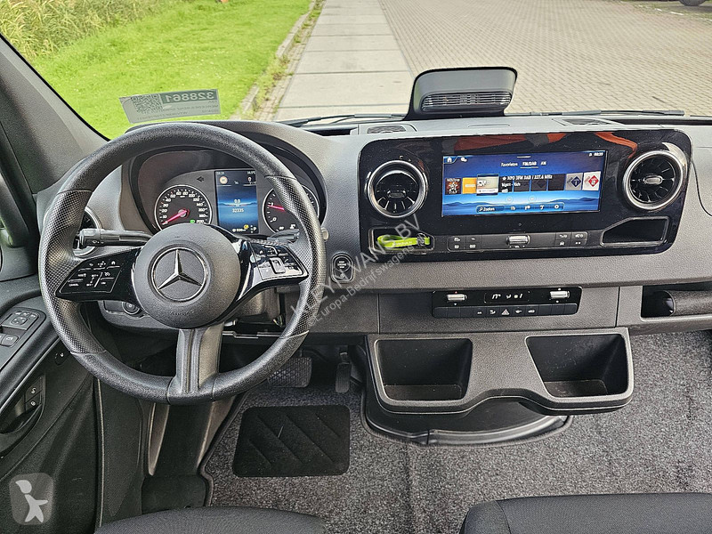 Autoutilitară Mercedes 317 L2H2 LED Mbux10 AC