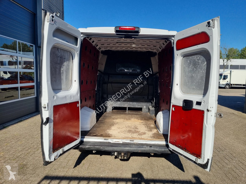 Véhicule utilitaire Fiat 2.2D 180 pk L3H2 DC...