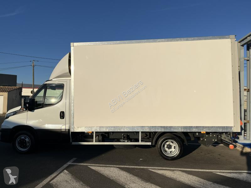 Nyttofordon Iveco 35C16H 3.0 CLIM MANUELLE...