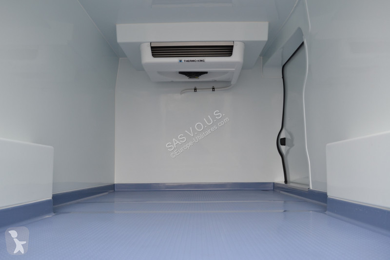 Véhicule utilitaire Renault  L2H1 2.0 dCi 130Ch...