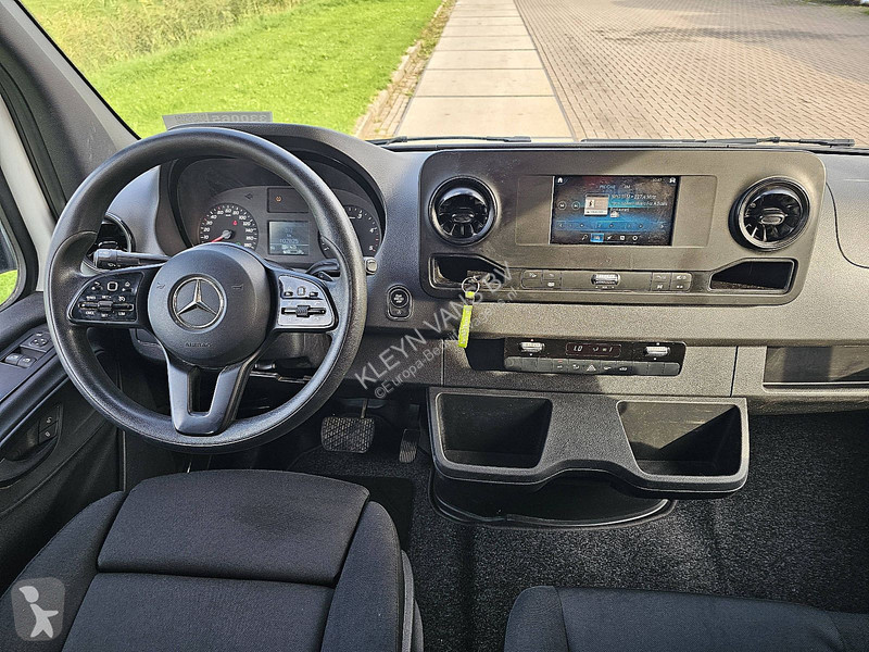 Autoutilitară Mercedes 317 L2H2 Dubbele Cabine!