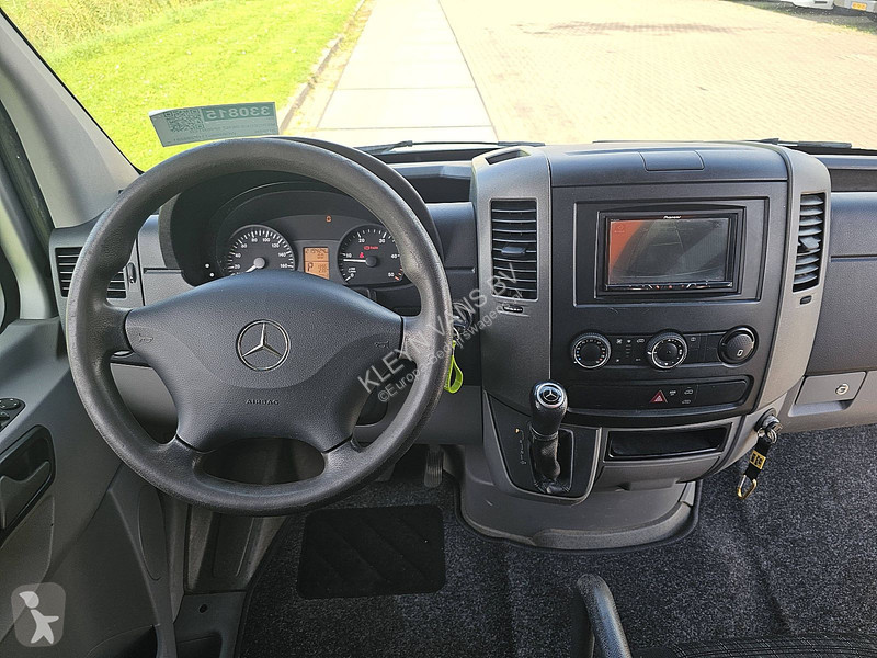 Autoutilitară Mercedes