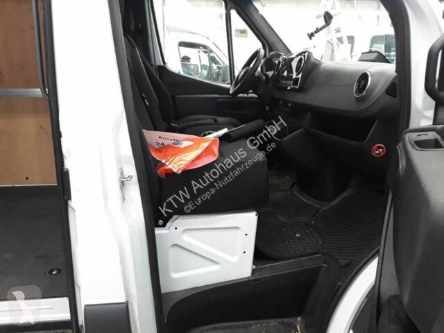Samochód dostawczy Mercedes Sprinter 317...