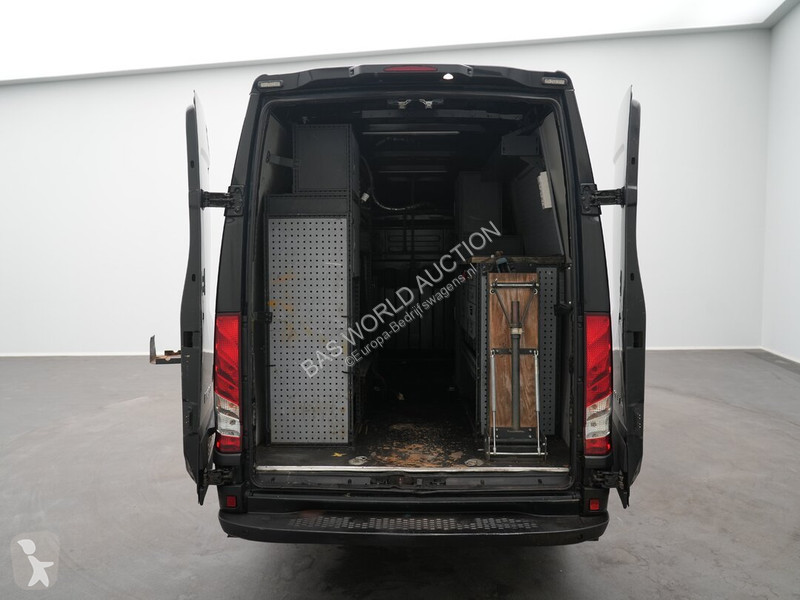 عربة نفعية Iveco 50C18