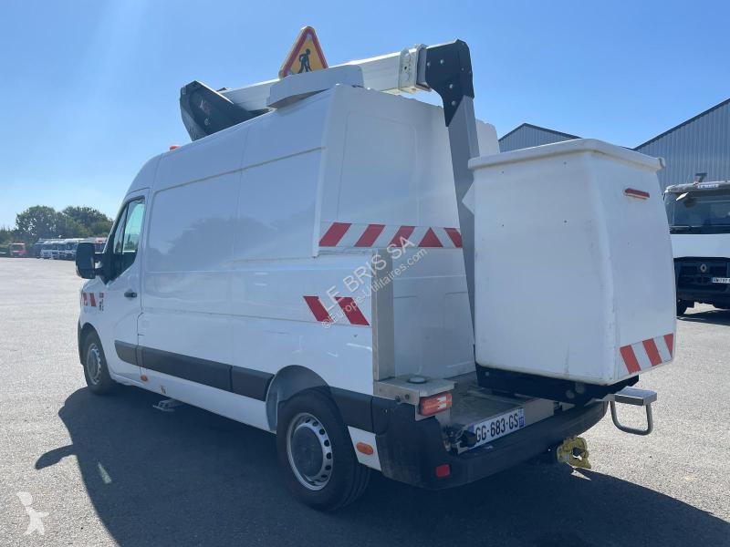 عربة نفعية Renault