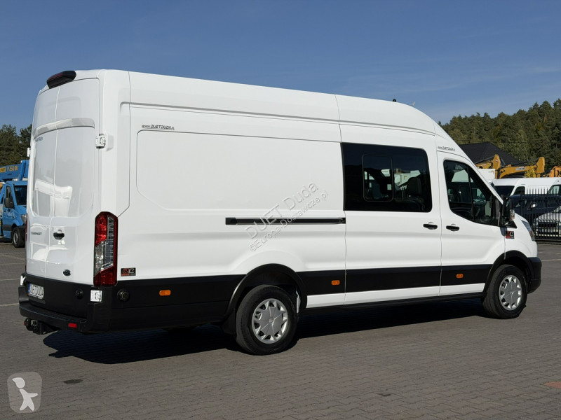 Samochód dostawczy Ford