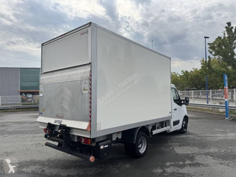 Véhicule utilitaire Nissan RJ L4H1 2.3 DCI...