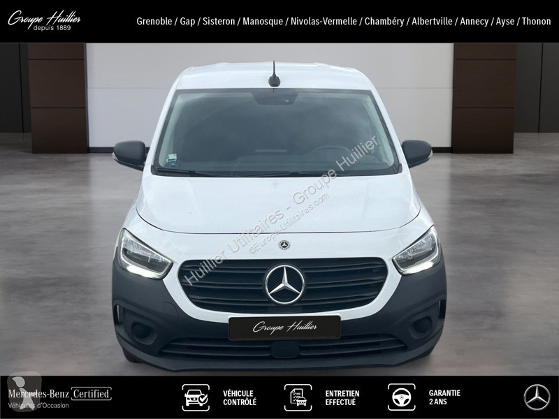 Véhicule utilitaire Mercedes 110 CDI Fourgon...