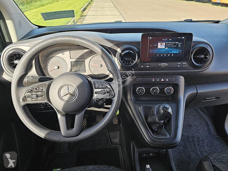 Autoutilitară Mercedes 110 CDI Long Airco Mbux...