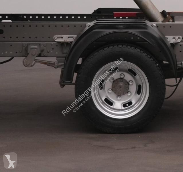 Autoutilitară Iveco  35c12 BASCULANTE COM CAIXA...