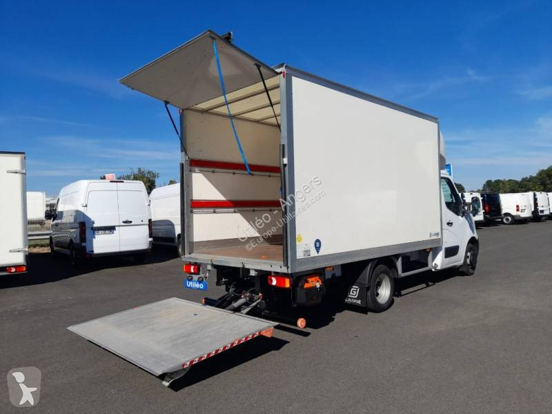 Véhicule utilitaire Nissan RJ L4H1 2.3 DCI...