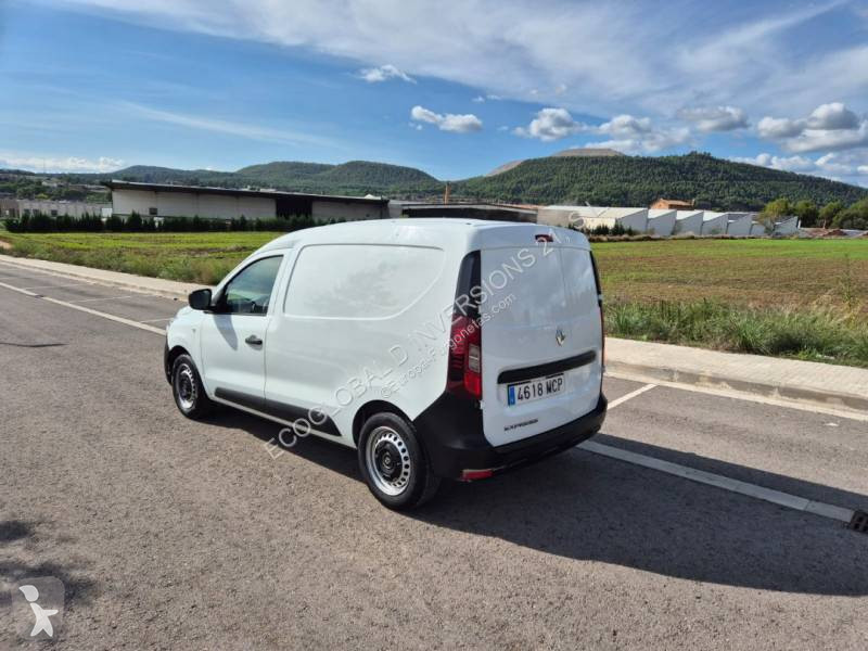 Véhicule utilitaire Renault DCI 95